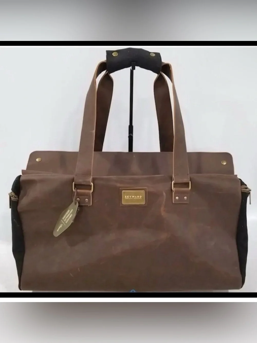 Finley Mill Collection Skyward Insurance Brown Leather Weekender Bag